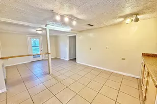 5332 Ceiley St, Graceville, FL 32440 - Photo 9