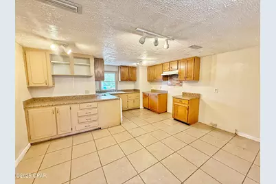 5332 Ceiley Street, Graceville, FL 32440 - Photo 7