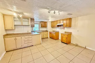 5332 Ceiley St, Graceville, FL 32440 - Photo 7