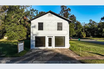 5424 10th Street, Malone, FL 32445 - Photo 1