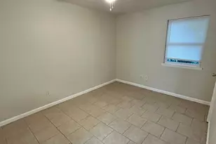 3914 E 11th St, Panama City, FL 32404 - Photo 5