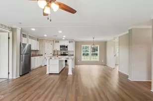 1139 Buddy Gilley Rd, Bonifay, FL 32425 - Photo 9