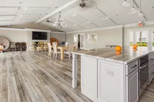 2100 W Beach Dr, Panama City, FL 32401 - Photo 29