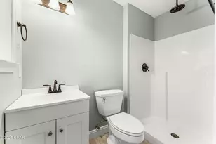 1304 Delaware Ave, Lynn Haven, FL 32444 - Photo 17