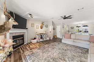 4318 Crystal Lake Dr, Chipley, FL 32428 - Photo 11