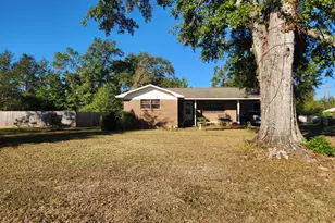 16478 SW Mimosa St, Blountstown, FL 32424 - Photo 1