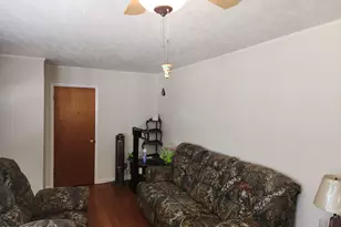 16478 SW Mimosa St, Blountstown, FL 32424 - Photo 5