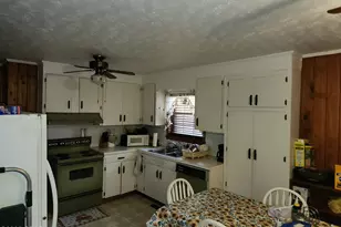 16478 SW Mimosa St, Blountstown, FL 32424 - Photo 13