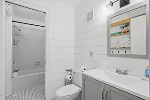 8743 Thomas Dr, Panama City Beach, FL 32408 - Photo 9