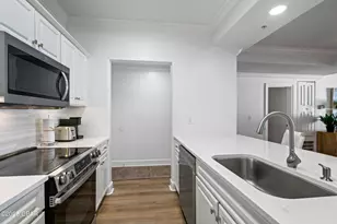 10611 Front Beach Rd, Panama City Beach, FL 32407 - Photo 11