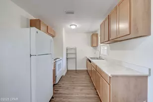 2608 W 21st St, Panama City, FL 32405 - Photo 9