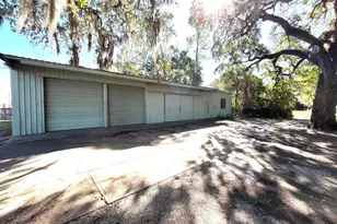 13 S Bolivar St, Chattahoochee, FL 32324 - Photo 1