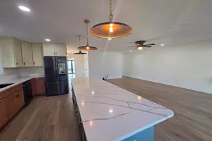 920 W Beach Dr, Panama City, FL 32401 - Photo 11