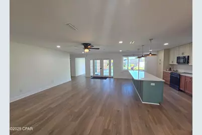 920 W Beach Drive, Panama City, FL 32401 - Photo 7