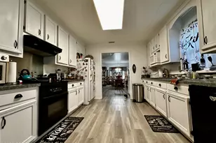 2948 Westmanor Dr, Marianna, FL 32446 - Photo 9