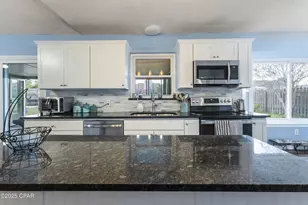 7510 Melody Ln, Panama City, FL 32404 - Photo 9