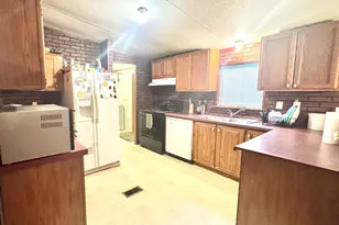 2729 Hwy 2, Campbellton, FL 32426 - Photo 23