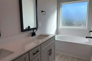 7056 Traditions Dr Dr, Panama City, FL 32404 - Photo 5