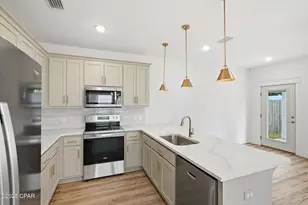 924 Grace Ave, Panama City, FL 32401 - Photo 9