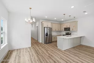 924 Grace Ave, Panama City, FL 32401 - Photo 13