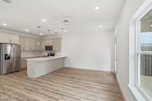 924 Grace Ave, Panama City, FL 32401 - Photo 11