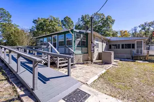 3939 Anders Rd, Caryville, FL 32427 - Photo 9