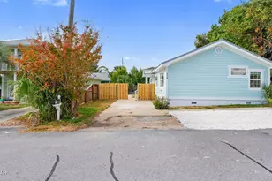 319 Laureno Pl, Panama City Beach, FL 32413 - Photo 33