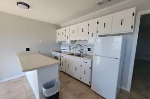 6529 Chipewa St, Panama City, FL 32404 - Photo 9