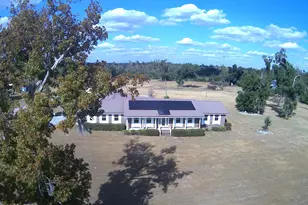 4883 Davis Dr, Marianna, FL 32446 - Photo 3