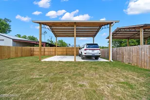 1439 1st St, Panama City, FL 32409 - Photo 31