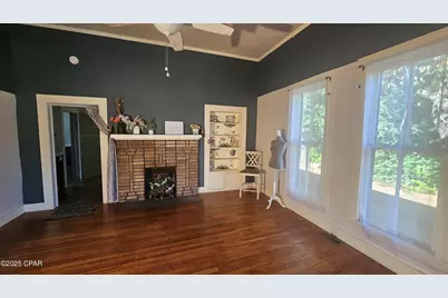 5367 Cotton Street, Graceville, FL 32440 - Photo 7