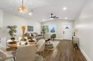 2402 E 16th Ct, Panama City, FL 32405 - Photo 5