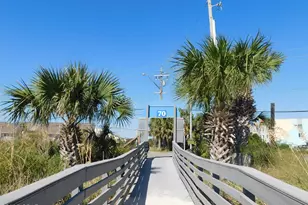 17614 Front Beach Rd, Panama City Beach, FL 32413 - Photo 11