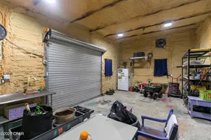 1060 8th Ave, Graceville, FL 32440 - Photo 15