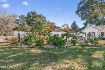 1060 8th Avenue, Graceville, FL 32440 - Photo 5