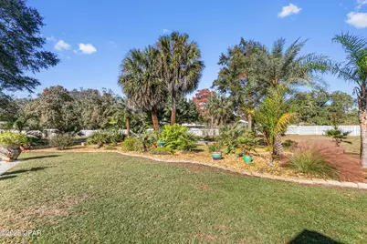 1060 8th Avenue, Graceville, FL 32440 - Photo 3