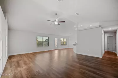 2011 Broad Street, Crestview, FL 32536 - Photo 13