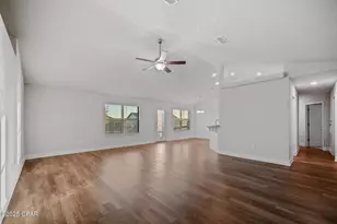 2011 Broad St, Crestview, FL 32536 - Photo 13