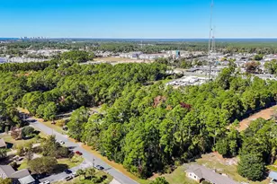 204 Laird Cir, Panama City, FL 32408 - Photo 43