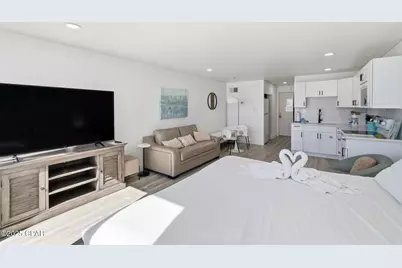 8817 S Thomas Drive #A815, Panama City Beach, FL 32408 - Photo 9