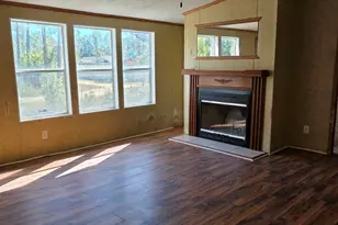 17501 Azalea St, Fountain, FL 32438 - Photo 3