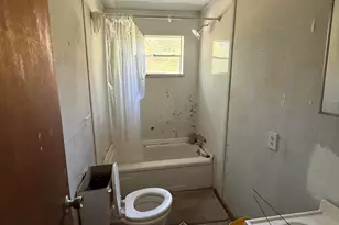 819 E 12th Ct, Panama City, FL 32401 - Photo 13