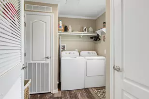 5912 Wedgewood Cir, Youngstown, FL 32466 - Photo 23