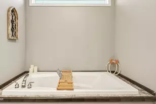 5912 Wedgewood Cir, Youngstown, FL 32466 - Photo 31