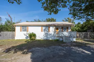 2717 E 6th Ct, Panama City, FL 32401 - Photo 1