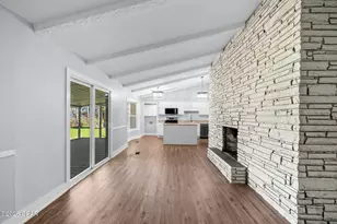 364 Lister Dr, Wewahitchka, FL 32465 - Photo 5