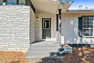 364 Lister Dr, Wewahitchka, FL 32465 - Photo 1