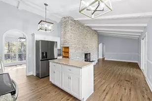 364 Lister Dr, Wewahitchka, FL 32465 - Photo 9