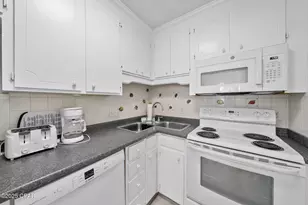 17462 Front Beach Rd, Panama City Beach, FL 32413 - Photo 11