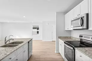 3135 Breezy Bay Ct, Southport, FL 32409 - Photo 9